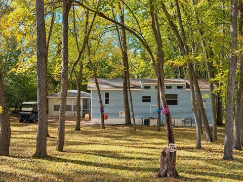 Photo of 514 Sunset Circle, Edgerton, WI 53534 (MLS # 2034629)