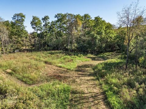 Photo of E11327 Shady Lane Road, Baraboo, WI 53913 (MLS # 2018270)