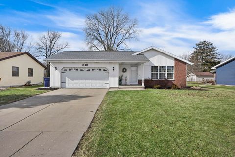 Photo of 1418 S Walnut Street, Janesville, WI 53546 (MLS # 2017536)