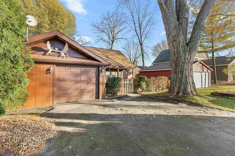 Tiny photo for N10570 Howard Drive, Fox Lake, WI 53933 (MLS # 2012556)