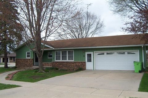 2 Meadow Circle, Waupun, WI 53963 - #: 1999141