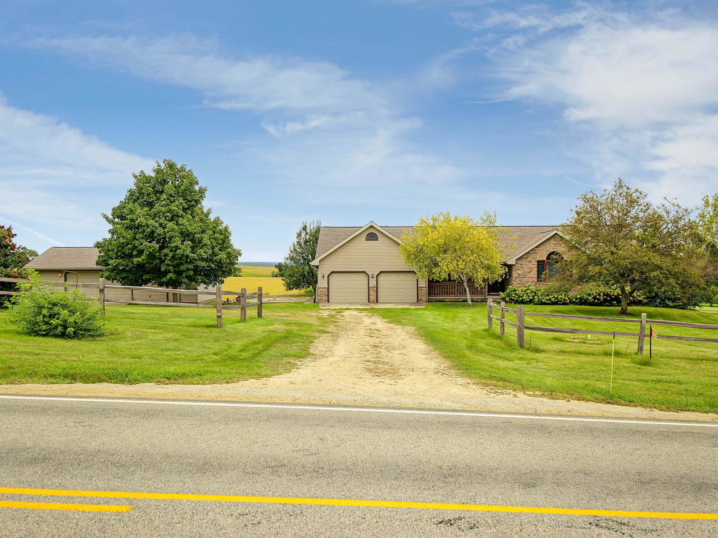 N6996 County Road N - Photo 2