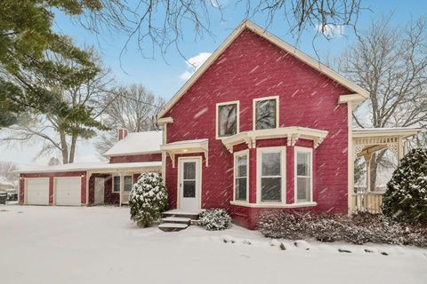 Photo of 410 Galena Street, Prairie Du Sac, WI 53578 (MLS # 2013242)