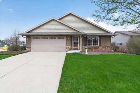 Photo of 4011 Huntington Avenue, Janesville, WI 53546 (MLS # 2020108)