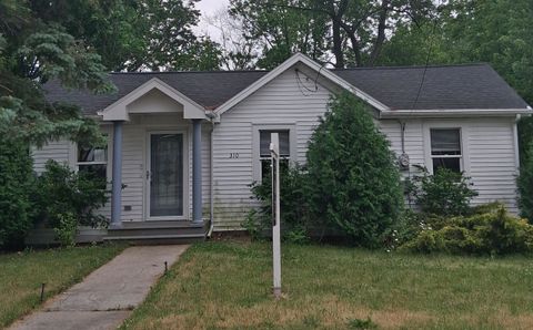Photo of 310 Hickory Street, Pewaukee, WI 53072 (MLS # 2025636)