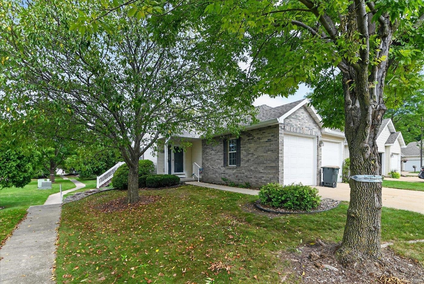 6322 Merritt Ridge