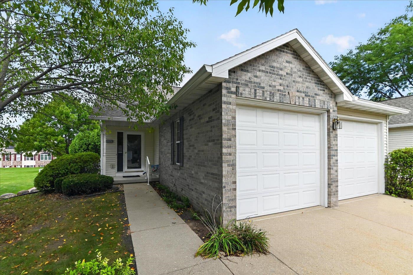 6322 Merritt Ridge