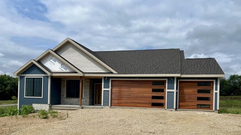 Photo of W8794 Goldenrod Trail, Cambridge, WI 53523 (MLS # 2028428)