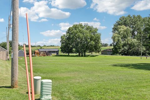 Tiny photo for Lot 2 RIDGEWAY Circle, Sun Prairie, WI 53590 (MLS # CW22503431)