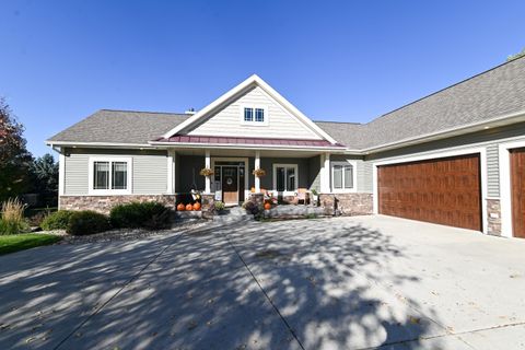 Photo of 3168 Castleton Crossing, Sun Prairie, WI 53590 (MLS # 2018260)