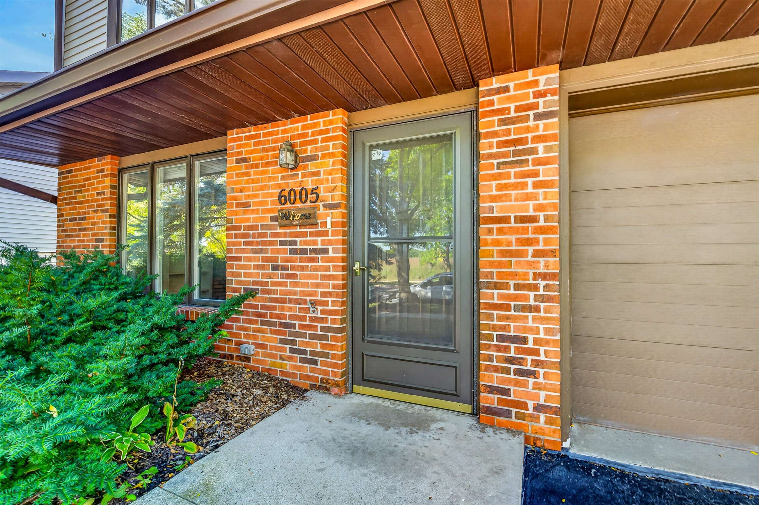 6005 Williamsburg Way