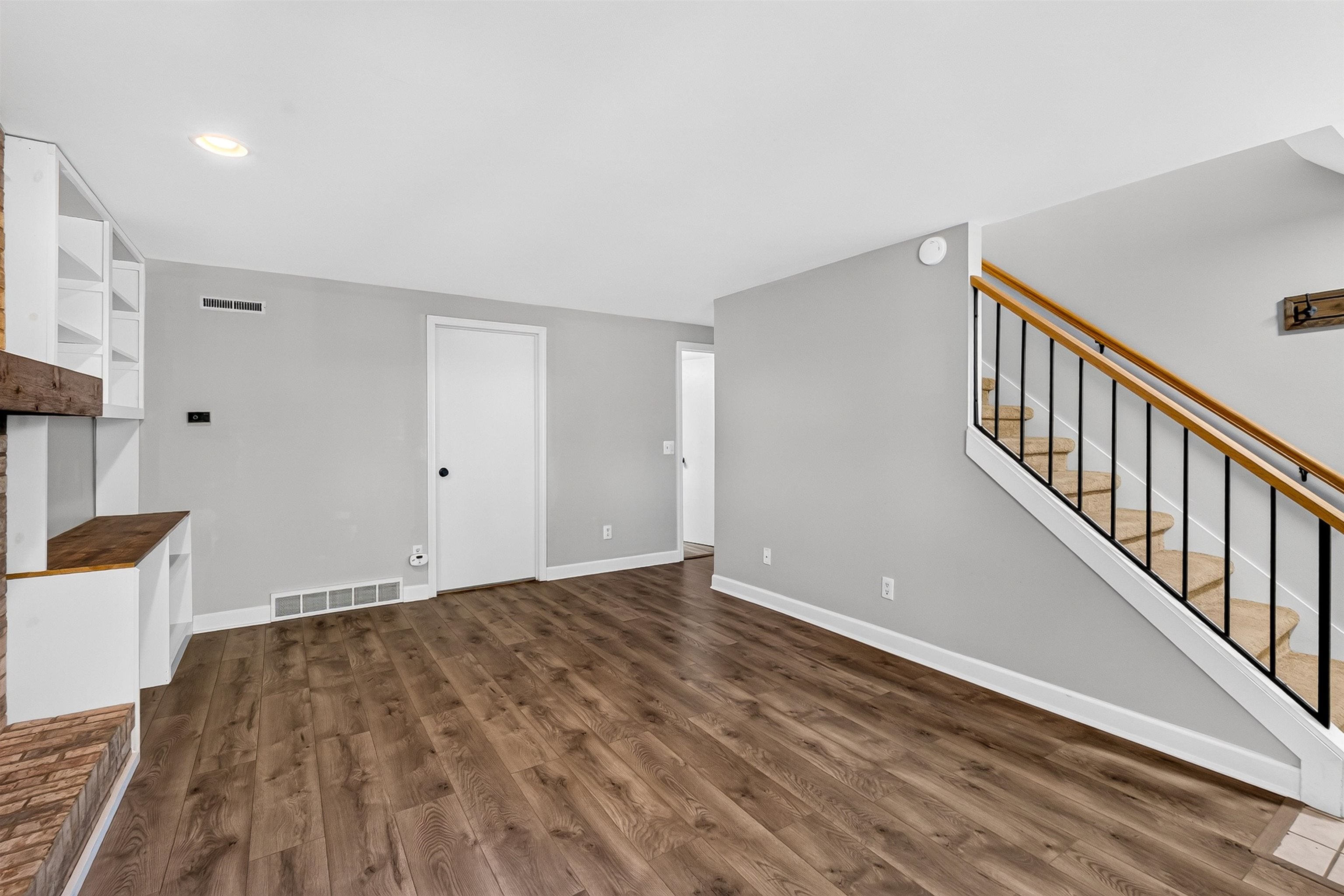6005 Williamsburg Way