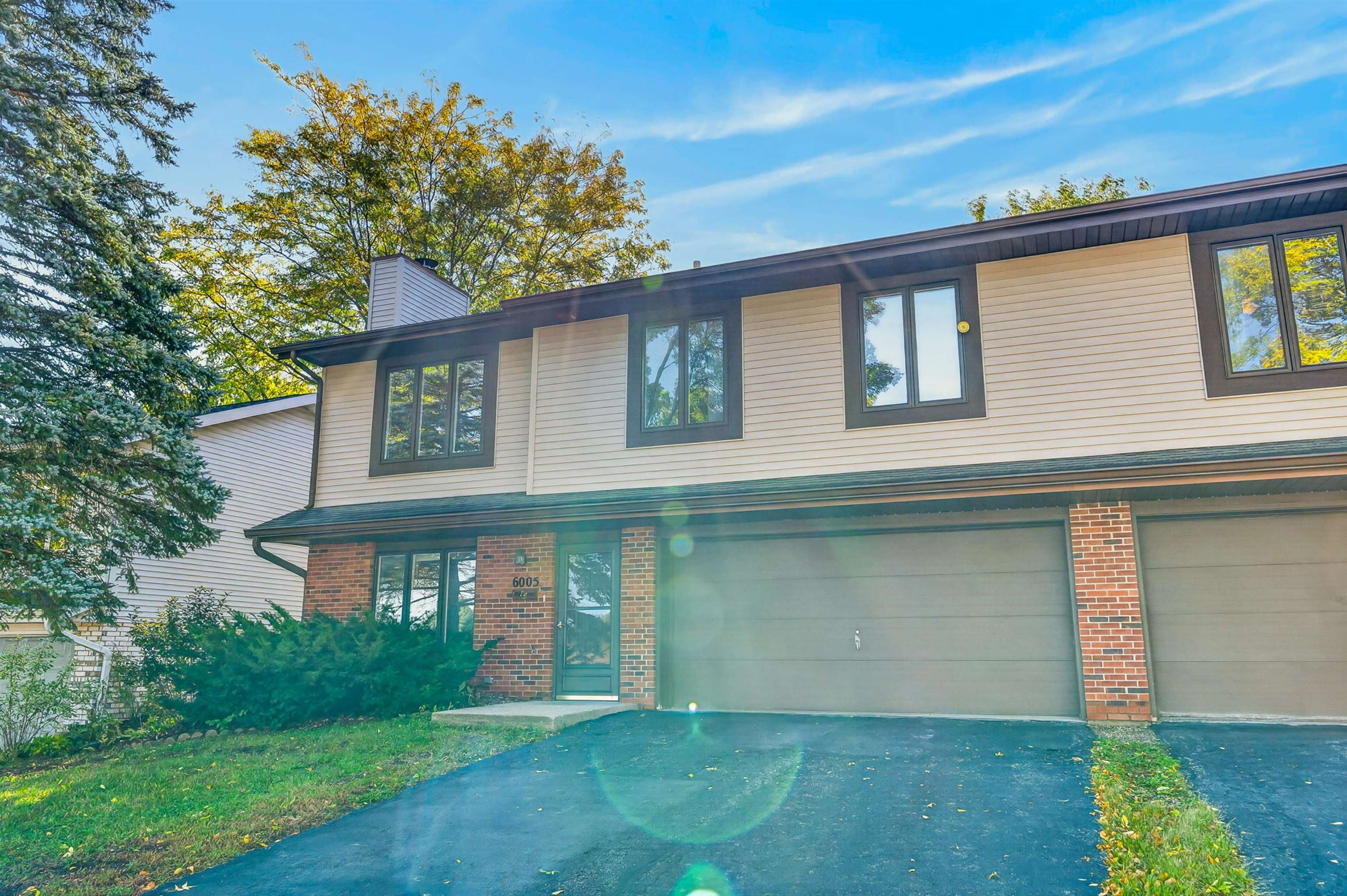 6005 Williamsburg Way
