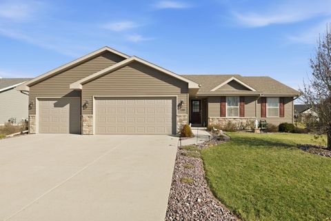 Photo of 130 E Gailen Lane, Milton, WI 53563 (MLS # 2018537)