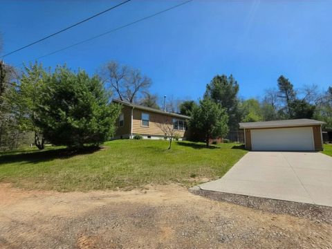 Photo of E9351 Dellwood Road, Reedsburg, WI 53959 (MLS # 2023485)