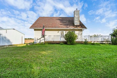 Photo of N3240 County Road BB, Columbus, WI 53925 (MLS # 2019235)