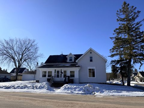 Photo of 17 W Prospect Street, Rhinelander, WI 54501 (MLS # 2018291)