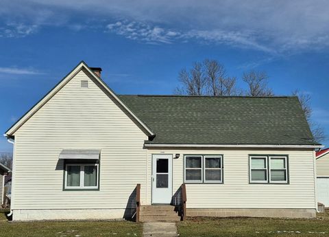 Photo of 106 Main Street, Gays Mills, WI 54631 (MLS # 2014670)