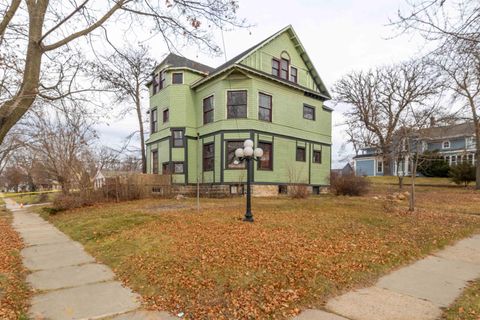 Photo of 704 Ash Street, Baraboo, WI 53913 (MLS # 2013295)