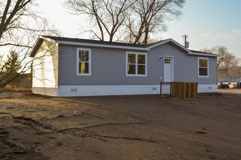 Photo of 102 W Grey Street, Boscobel, WI 53805 (MLS # 2017722)