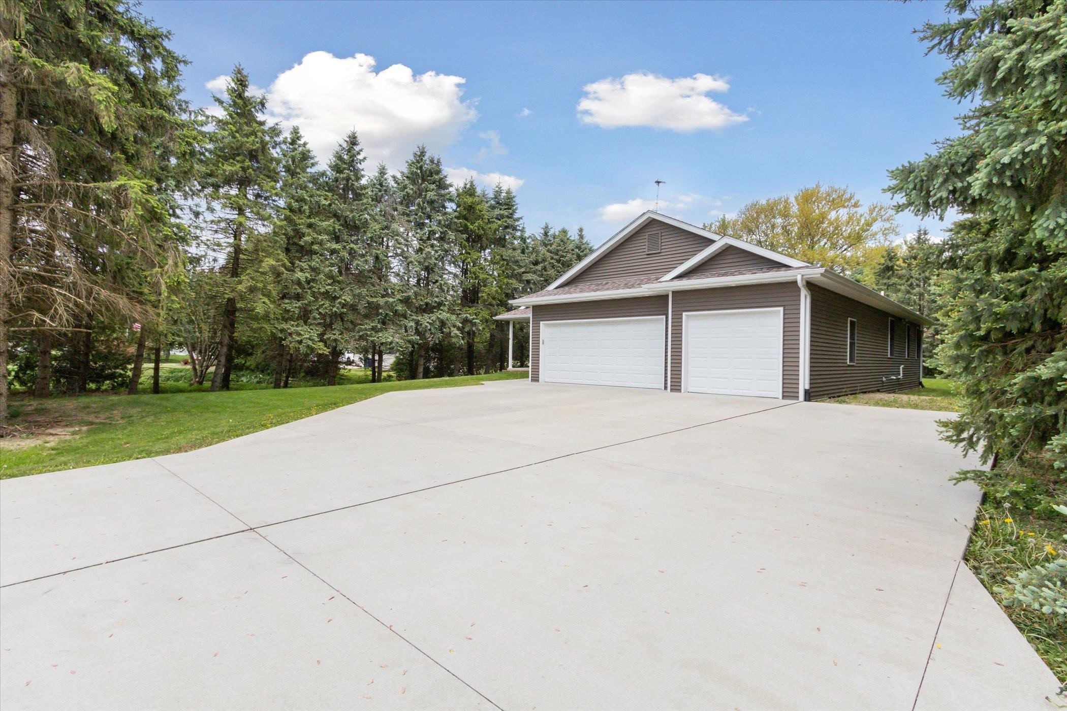 3817 E Rotamer Road