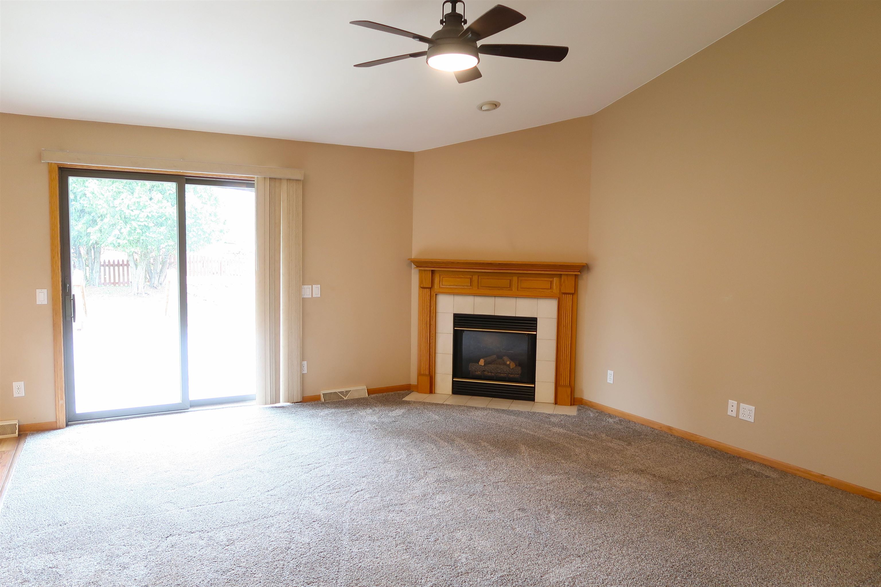 6788 Bootmaker Way