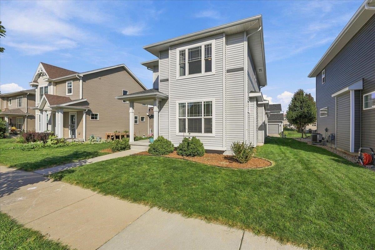 419 Pluto Street