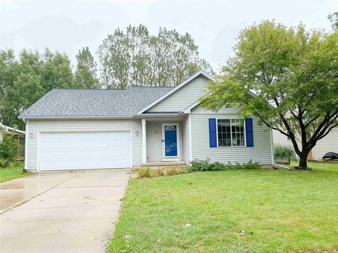Photo of 1217 Glacier Hill Drive, Madison, WI 53704 (MLS # 2026625)
