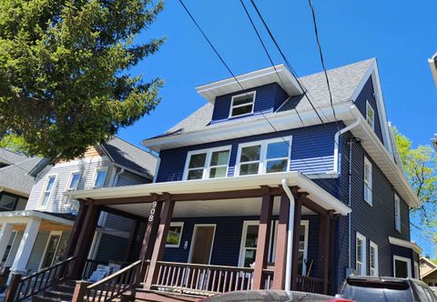 Photo of 908 E Gorham Street 3 #3, Madison, WI 53703 (MLS # 2024473)