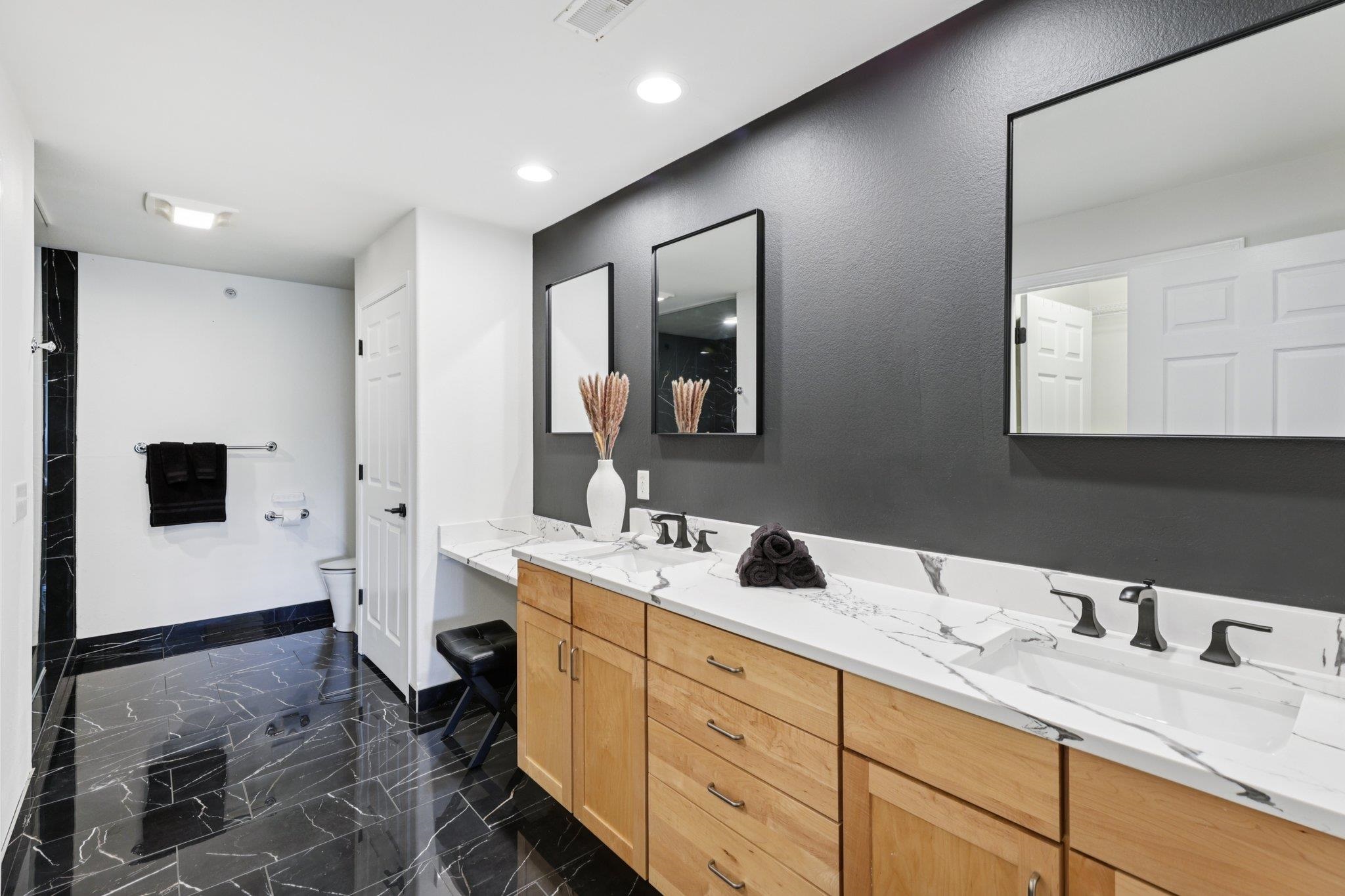 Wisconsin Dells, Wisconsin 53965, United States, 3 Bedrooms Bedrooms, ,2 BathroomsBathrooms,Residential,Active,222084