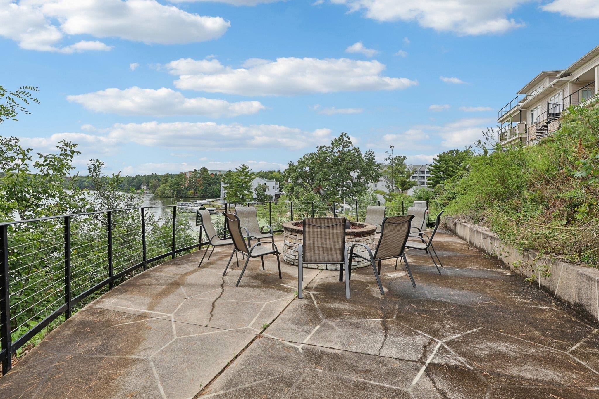 Wisconsin Dells, Wisconsin 53965, United States, 3 Bedrooms Bedrooms, ,2 BathroomsBathrooms,Residential,Active,222084