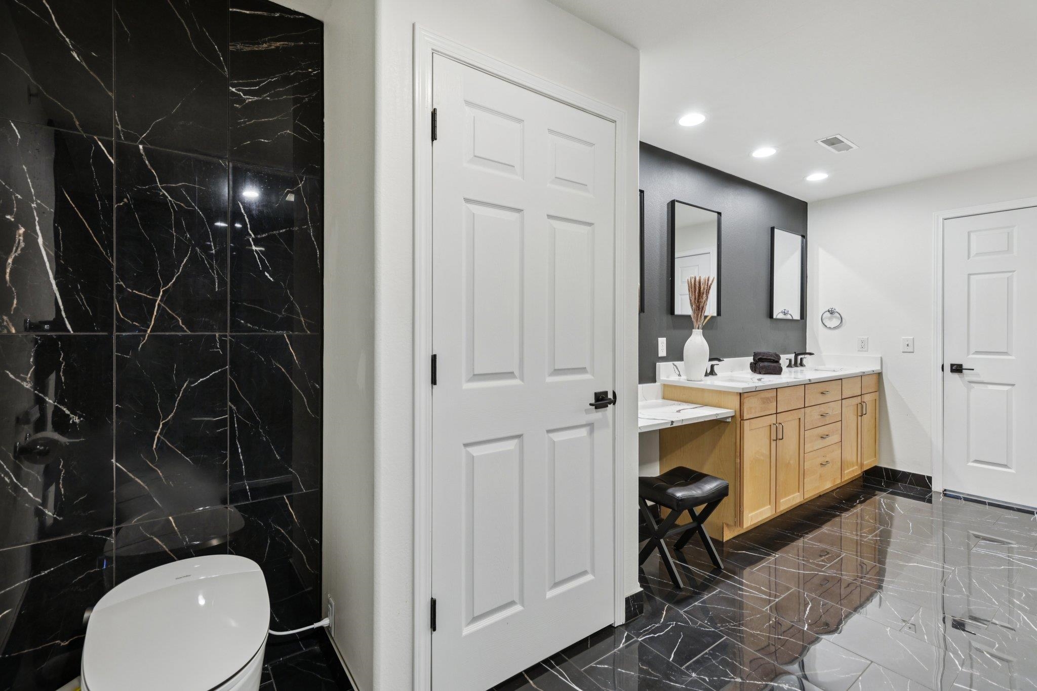 Wisconsin Dells, Wisconsin 53965, United States, 3 Bedrooms Bedrooms, ,2 BathroomsBathrooms,Residential,Active,222084