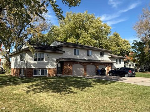 Photo of 4698-4700 Willow Street, Morrisonville, WI 53571 (MLS # 2011031)