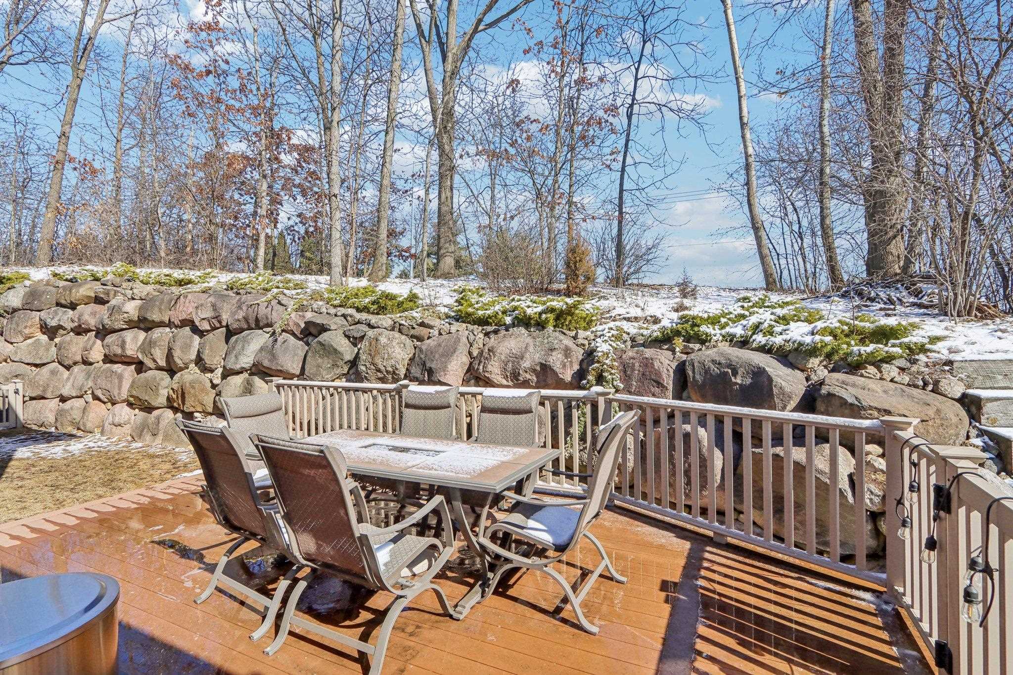 Madison, Wisconsin 53719, United States, 4 Bedrooms Bedrooms, ,3 BathroomsBathrooms,Residential,Active,87168