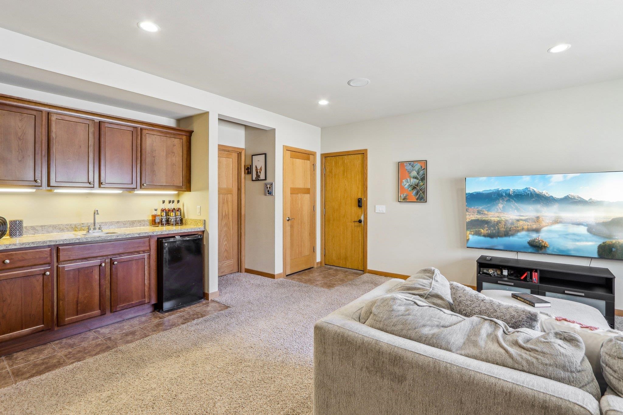 Madison, Wisconsin 53719, United States, 4 Bedrooms Bedrooms, ,3 BathroomsBathrooms,Residential,Active,87168