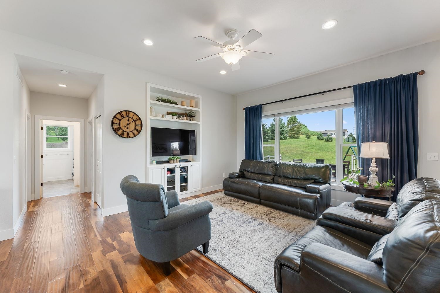 Hillsboro, Wisconsin 54634, United States, 5 Bedrooms Bedrooms, ,4 BathroomsBathrooms,Residential,Active,190994