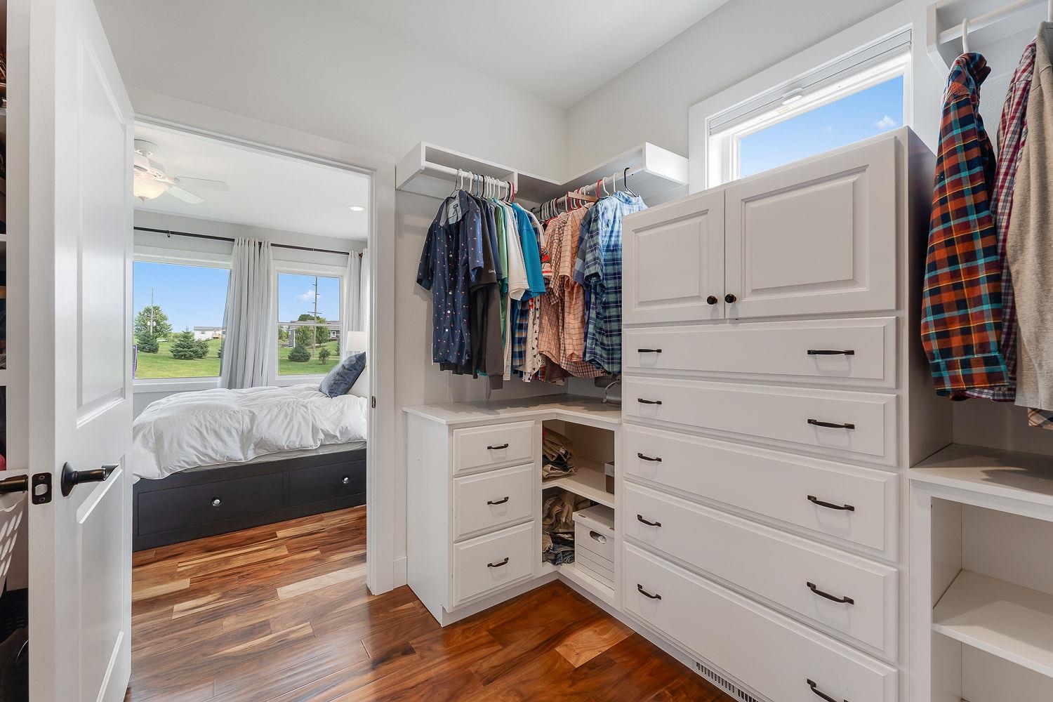 Hillsboro, Wisconsin 54634, United States, 5 Bedrooms Bedrooms, ,4 BathroomsBathrooms,Residential,Active,190994