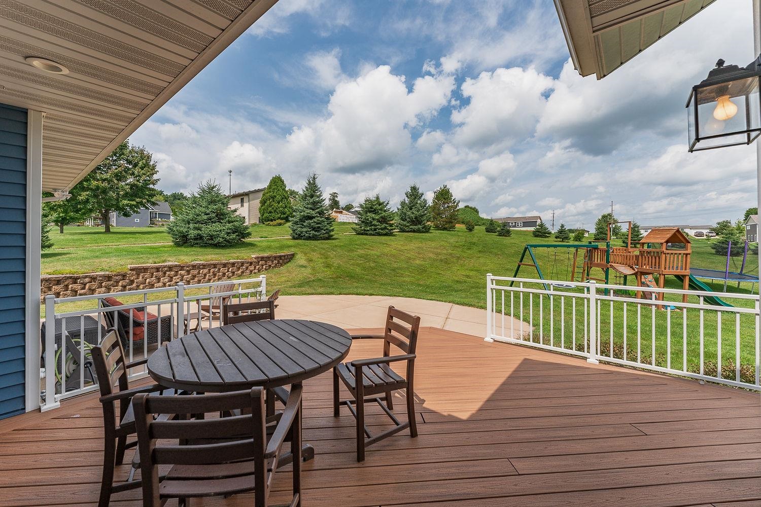 Hillsboro, Wisconsin 54634, United States, 5 Bedrooms Bedrooms, ,4 BathroomsBathrooms,Residential,Active,190994