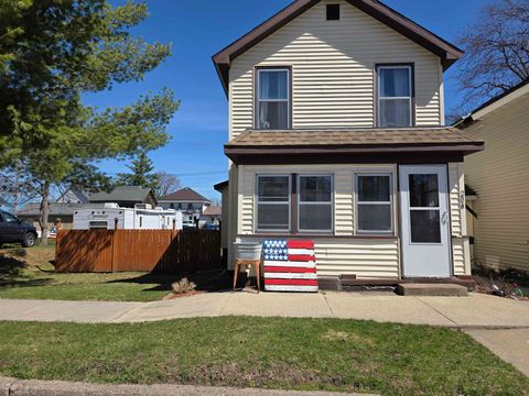 Photo of 206 Railroad Street, Elroy, WI 53929 (MLS # 2020478)