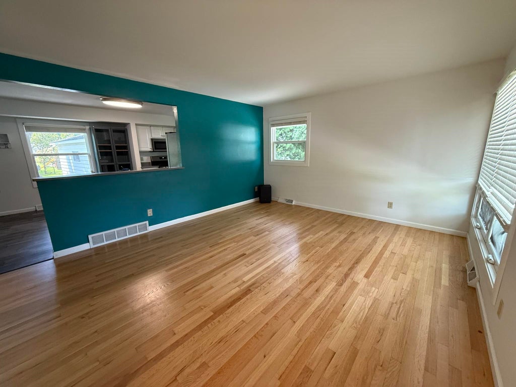 1502119057 Kyle Carrier's Listings