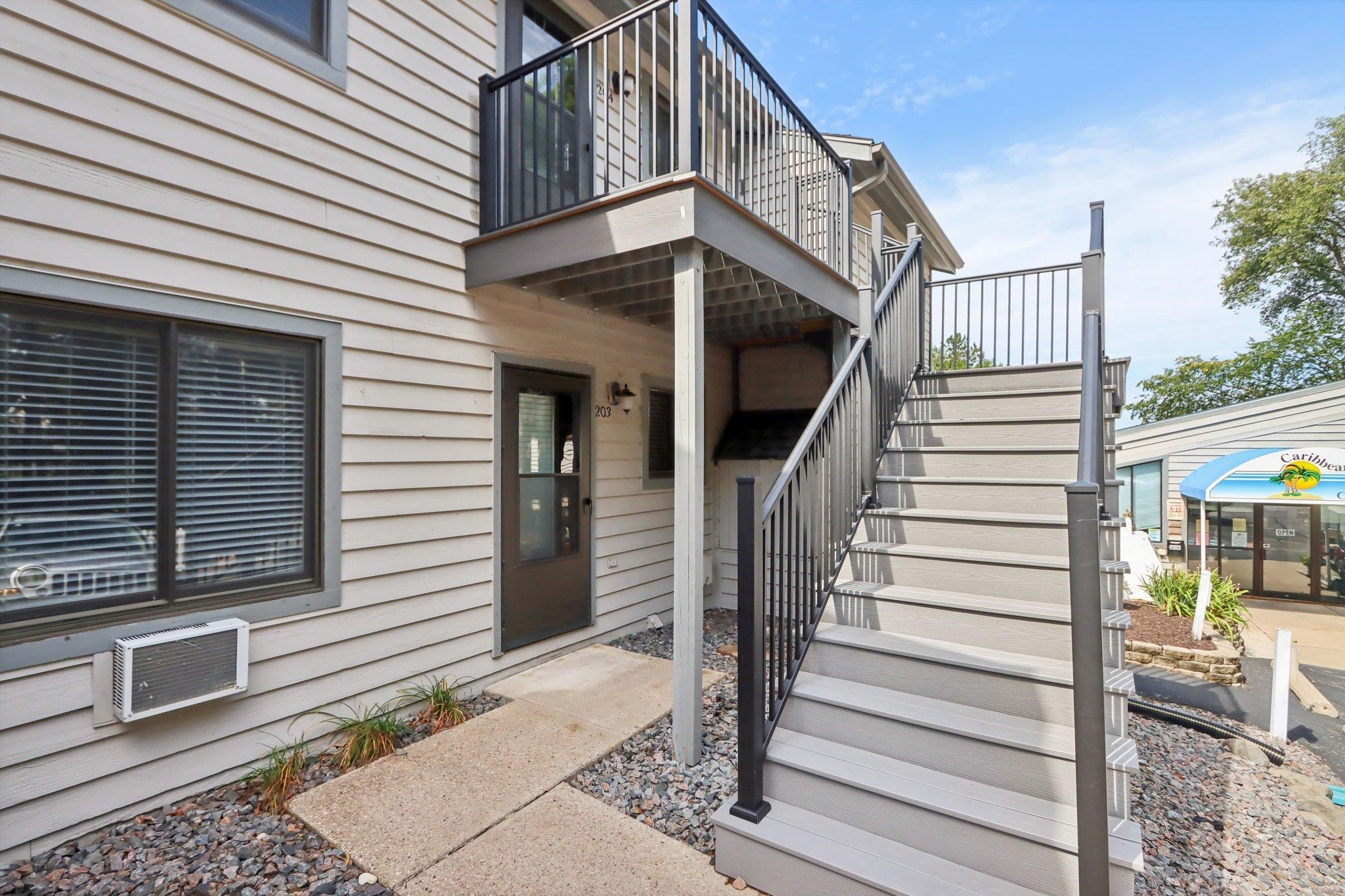 Wisconsin Dells, Wisconsin 53965, United States, 2 Bedrooms Bedrooms, ,2 BathroomsBathrooms,Residential,Active,45814