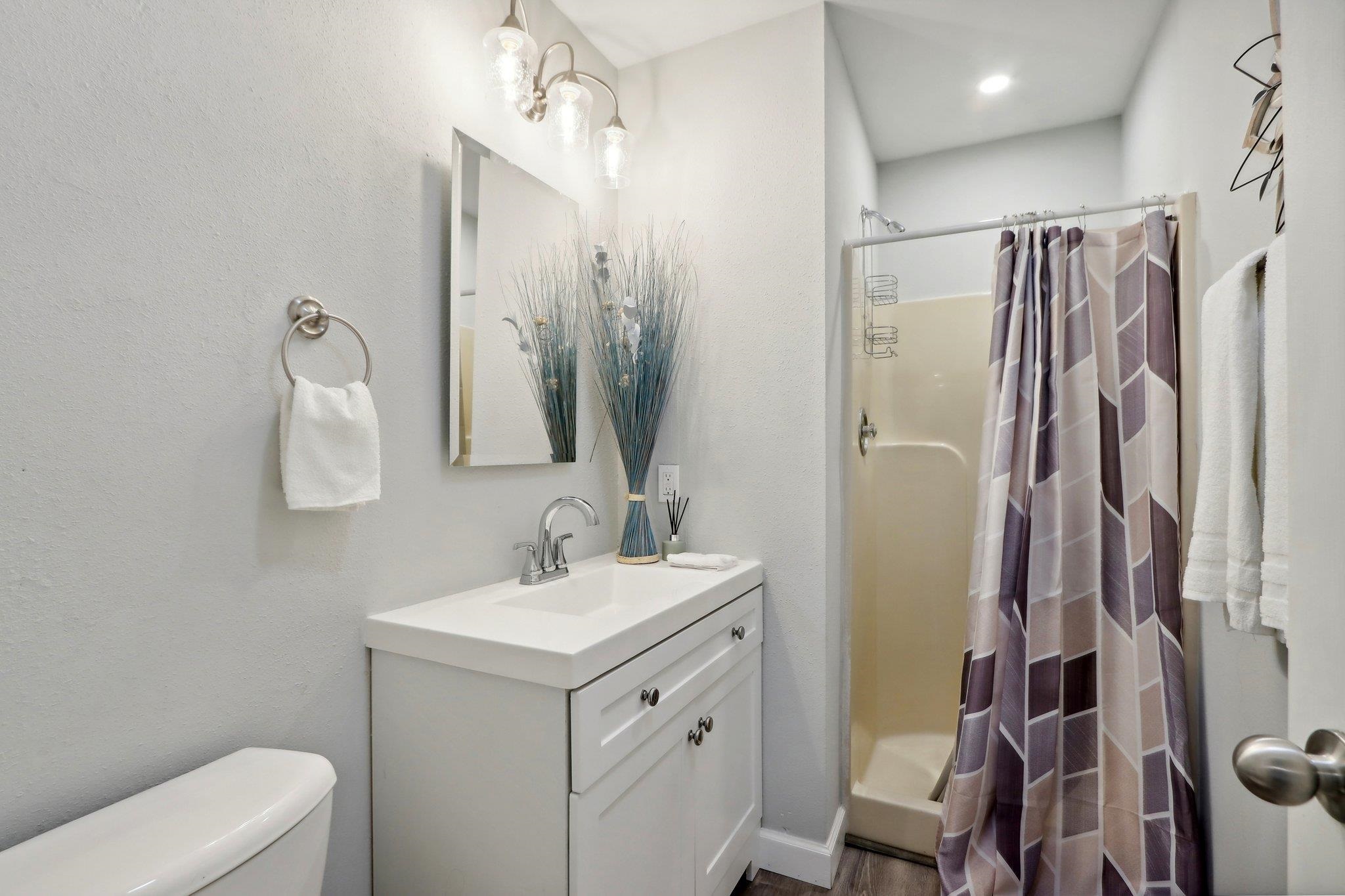 Wisconsin Dells, Wisconsin 53965, United States, 2 Bedrooms Bedrooms, ,2 BathroomsBathrooms,Residential,Active,45814