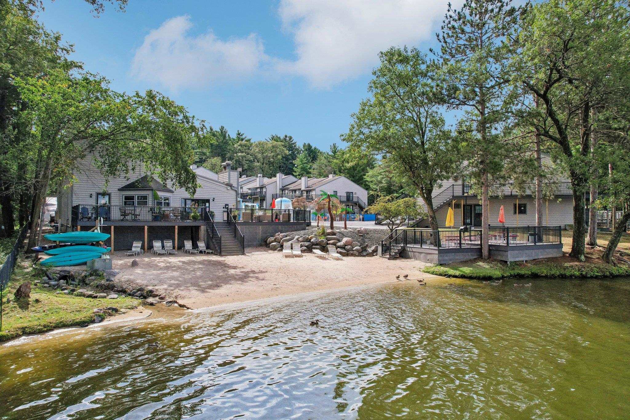 Wisconsin Dells, Wisconsin 53965, United States, 2 Bedrooms Bedrooms, ,2 BathroomsBathrooms,Residential,Active,45814