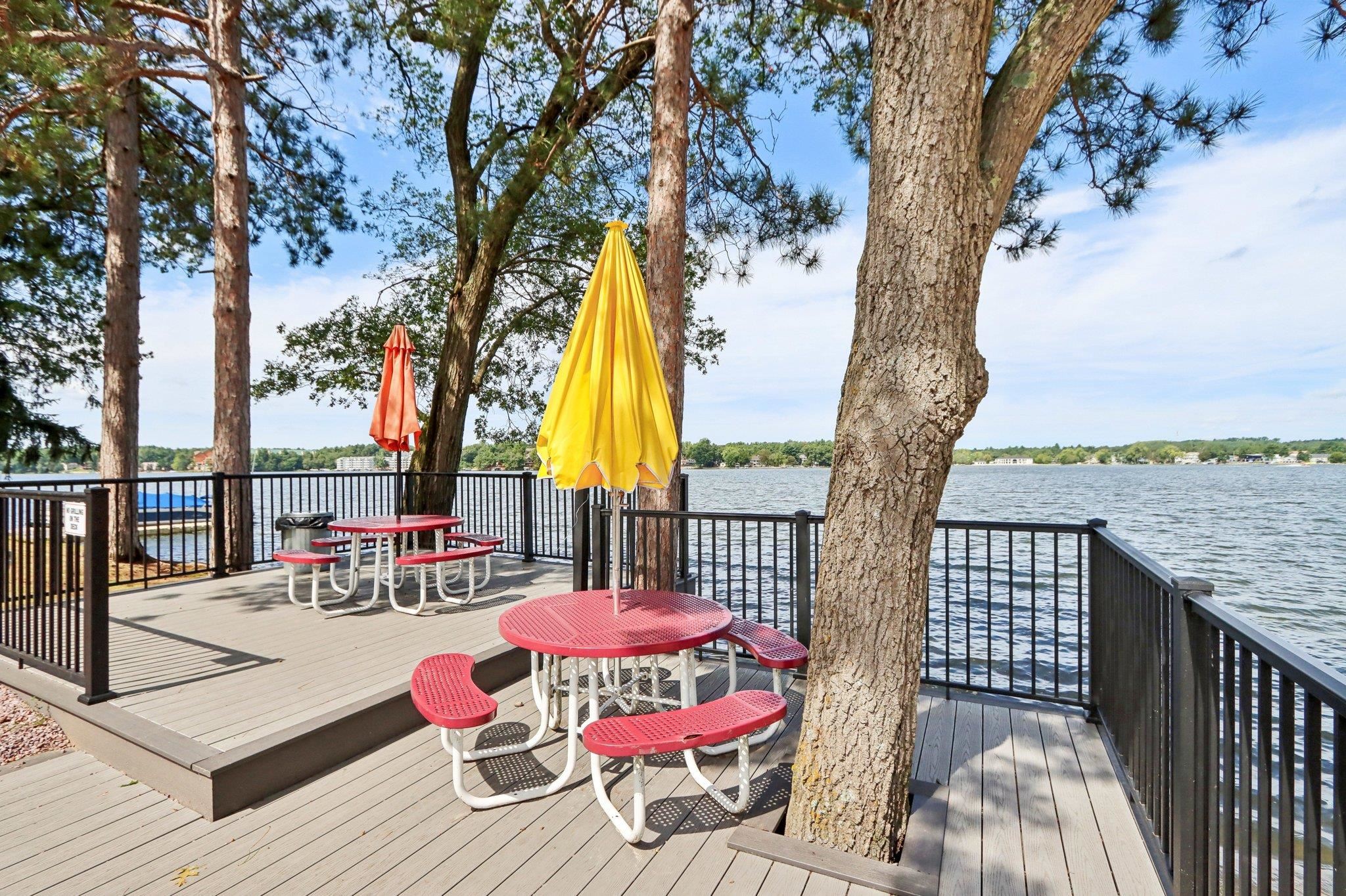 Wisconsin Dells, Wisconsin 53965, United States, 2 Bedrooms Bedrooms, ,2 BathroomsBathrooms,Residential,Active,45814