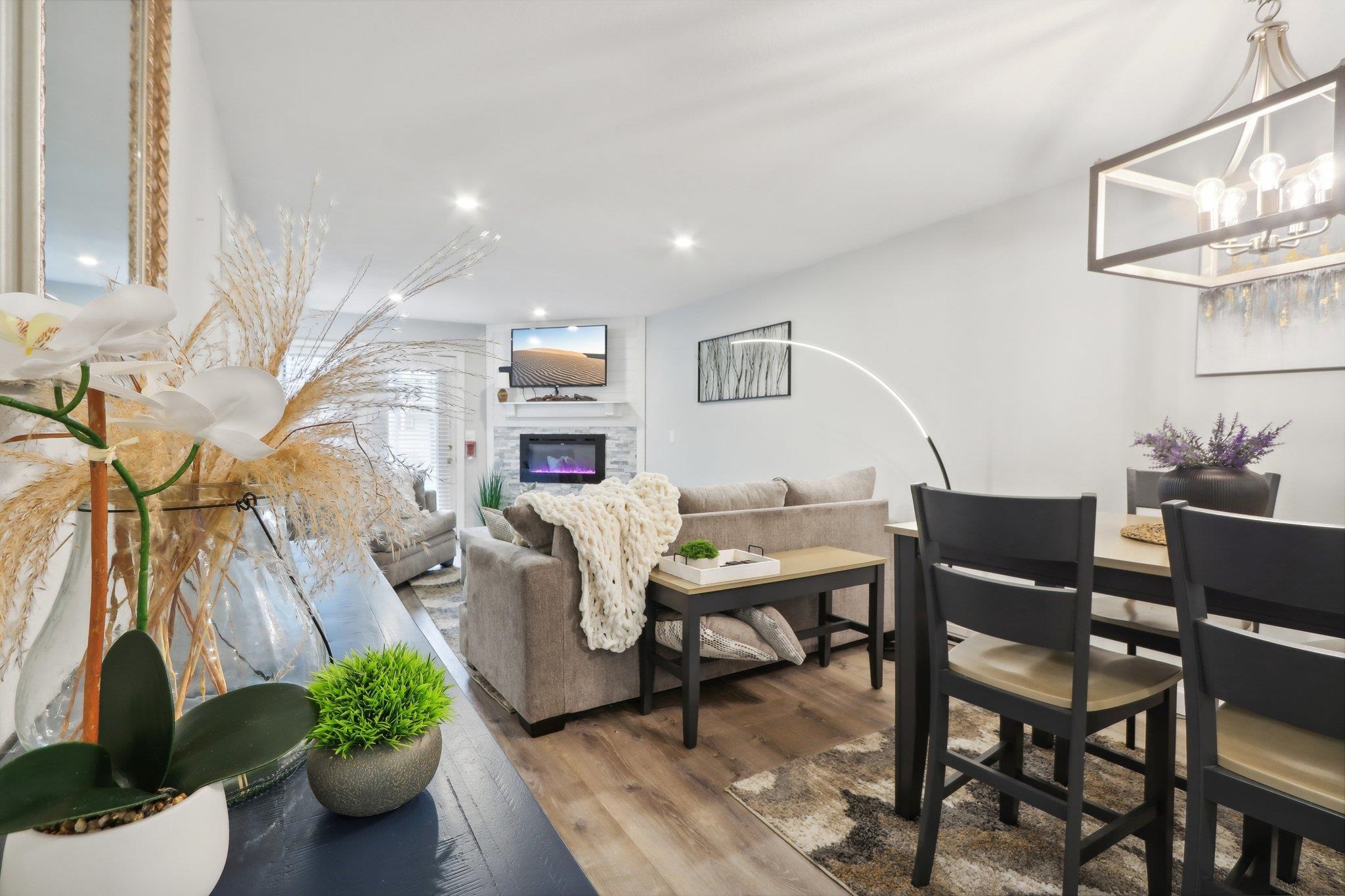 Wisconsin Dells, Wisconsin 53965, United States, 2 Bedrooms Bedrooms, ,2 BathroomsBathrooms,Residential,Active,45814