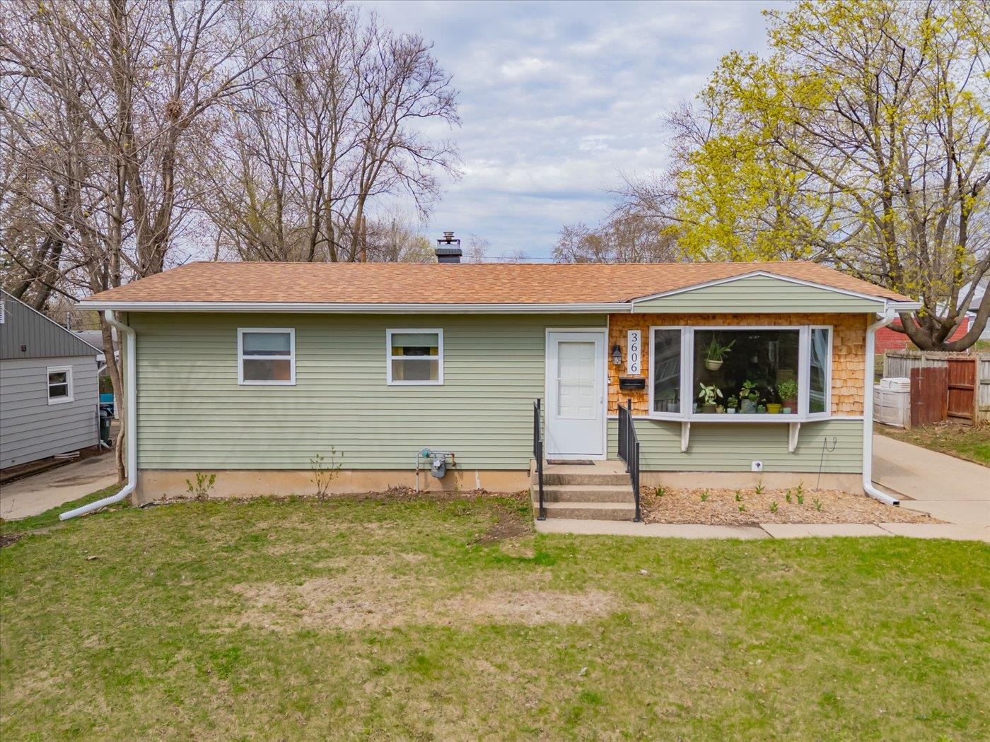 3606 Dryden Drive