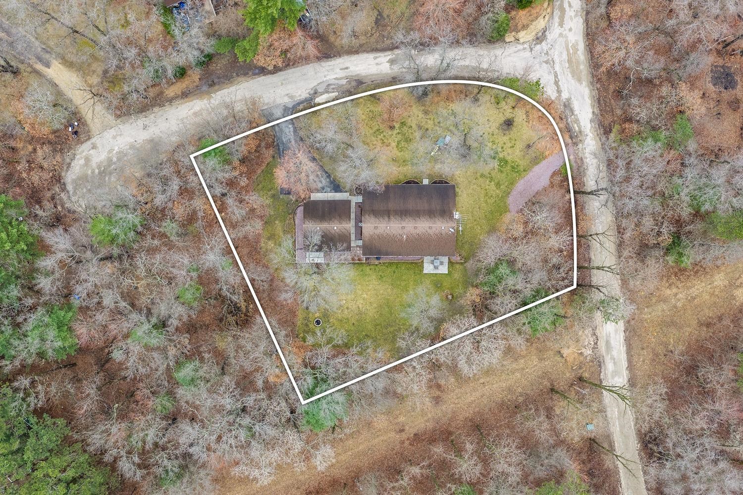 E9659 Whitetail Court