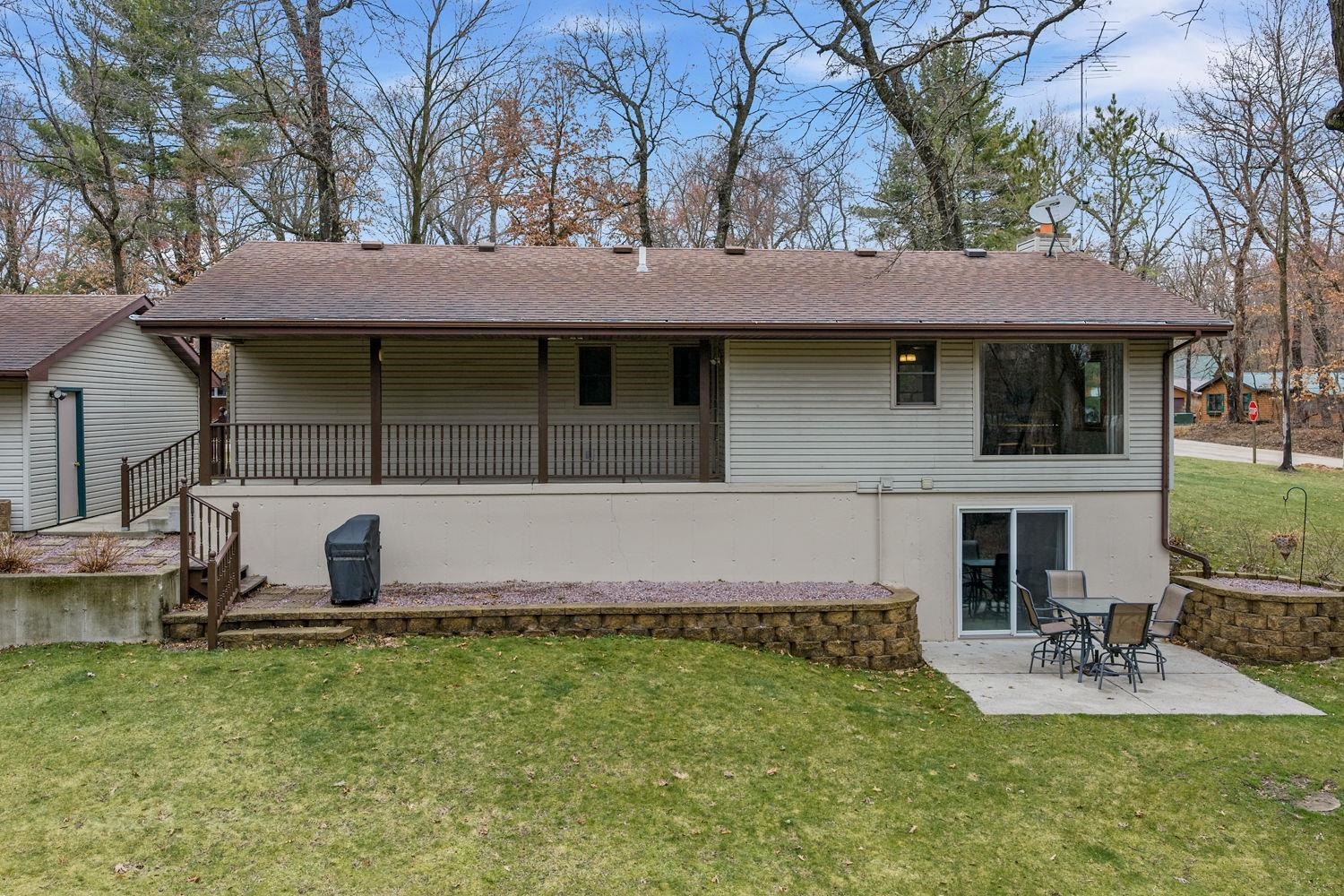 E9659 Whitetail Court