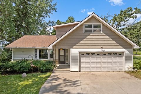 Photo of N8283 N McKinley Beach Road, Beaver Dam, WI 53916 (MLS # 2005699)