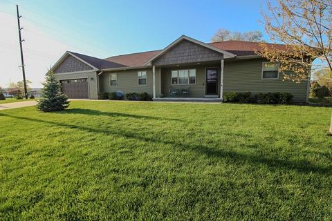 Photo of 101 Doc Mac Drive, Boscobel, WI 53805 (MLS # 2021639)
